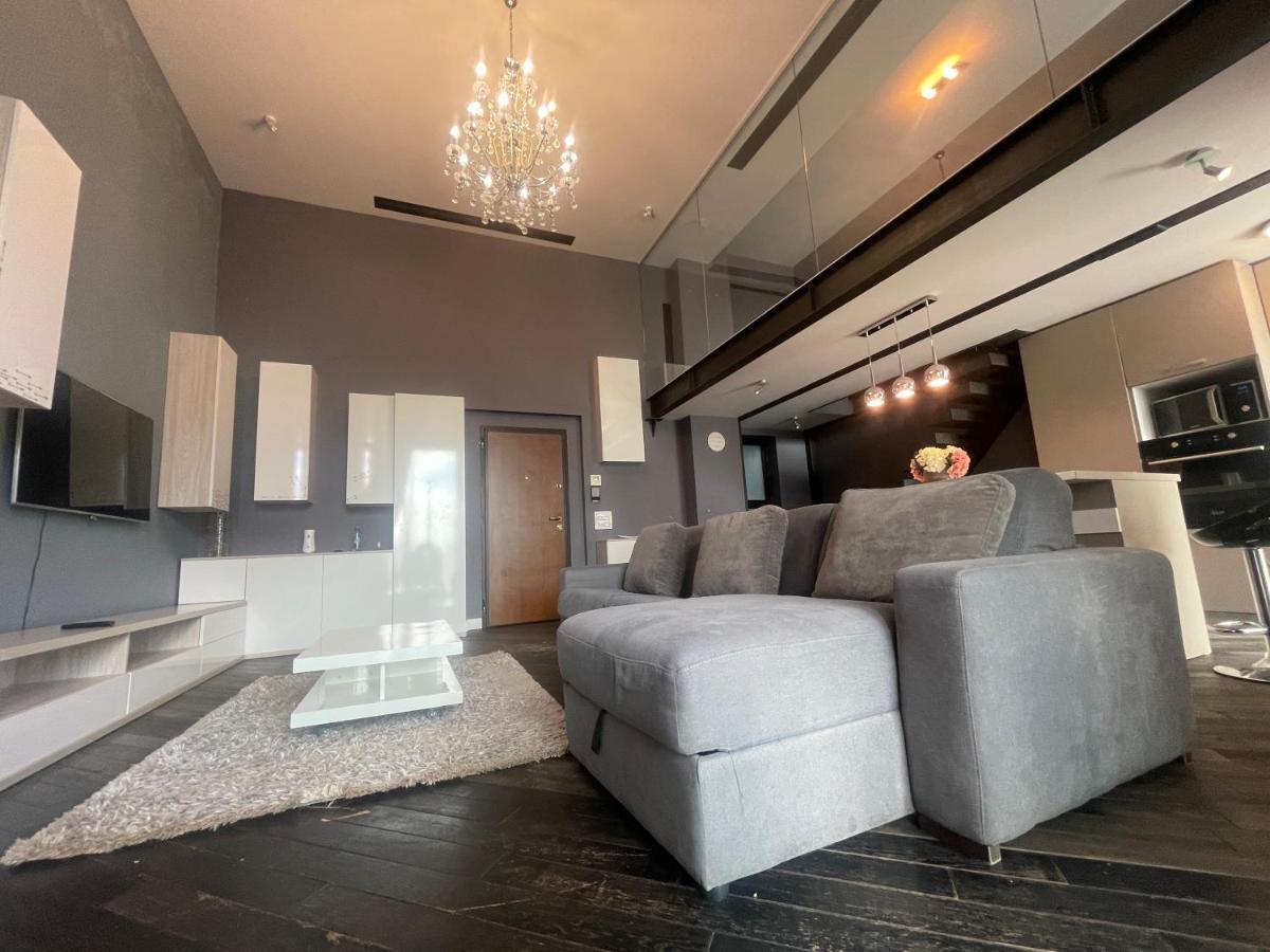 Blue Bike Seaview Apartment 마마이아 외부 사진