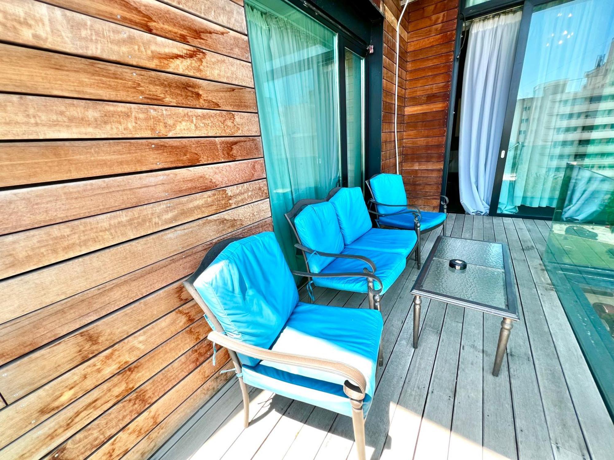 Blue Bike Seaview Apartment 마마이아 외부 사진