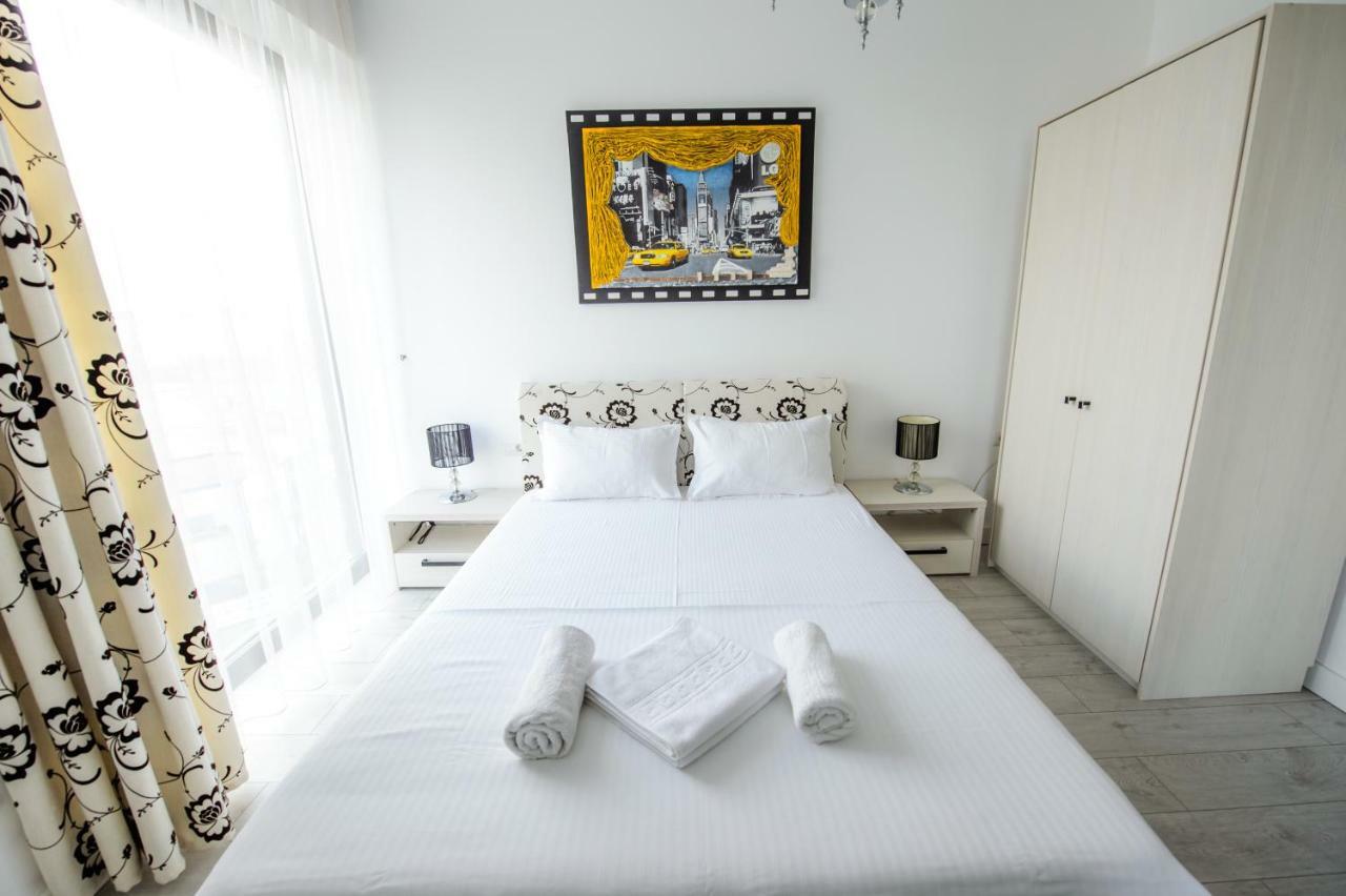 Blue Bike Seaview Apartment 마마이아 외부 사진