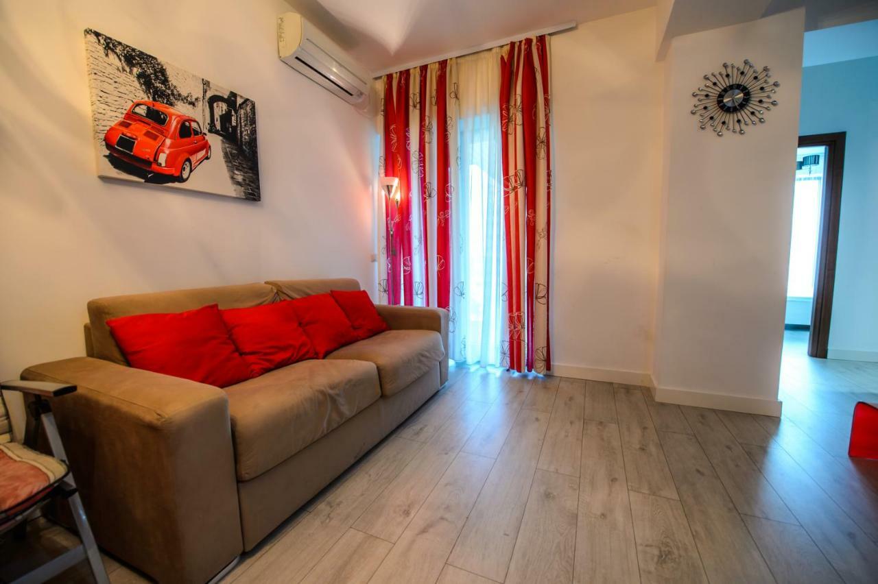Blue Bike Seaview Apartment 마마이아 외부 사진
